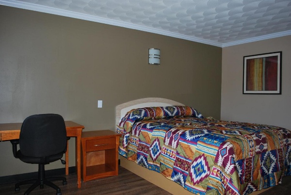 South Bay Motel image 1