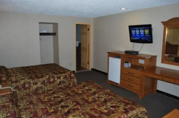 South Bay Motel 6