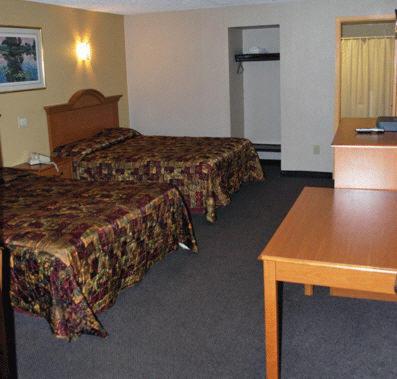Budget Double Room at South Bay Motel, photo 4